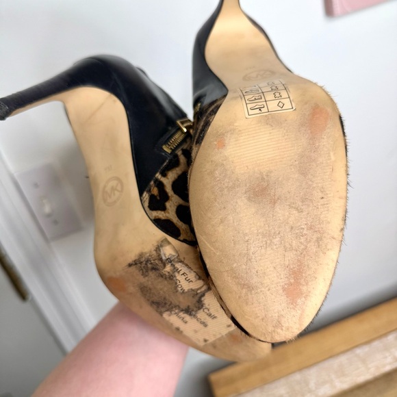 Michael Kors Black and Leopard Heeled Boots Size 7 Women’s - Picture 14 of 16